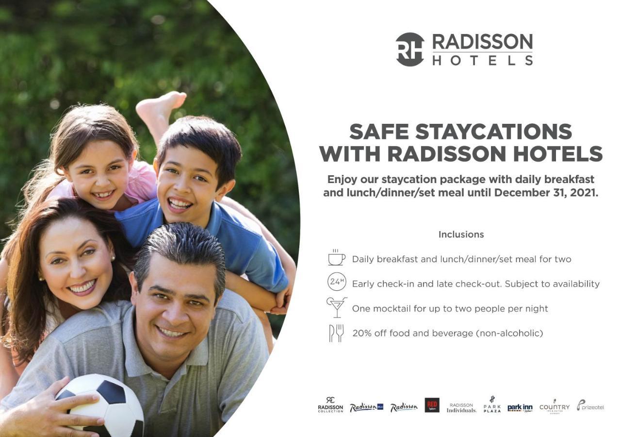 Radisson Chandigarh Zirakpur Eksteriør bilde A Radisson Hotels advertisement