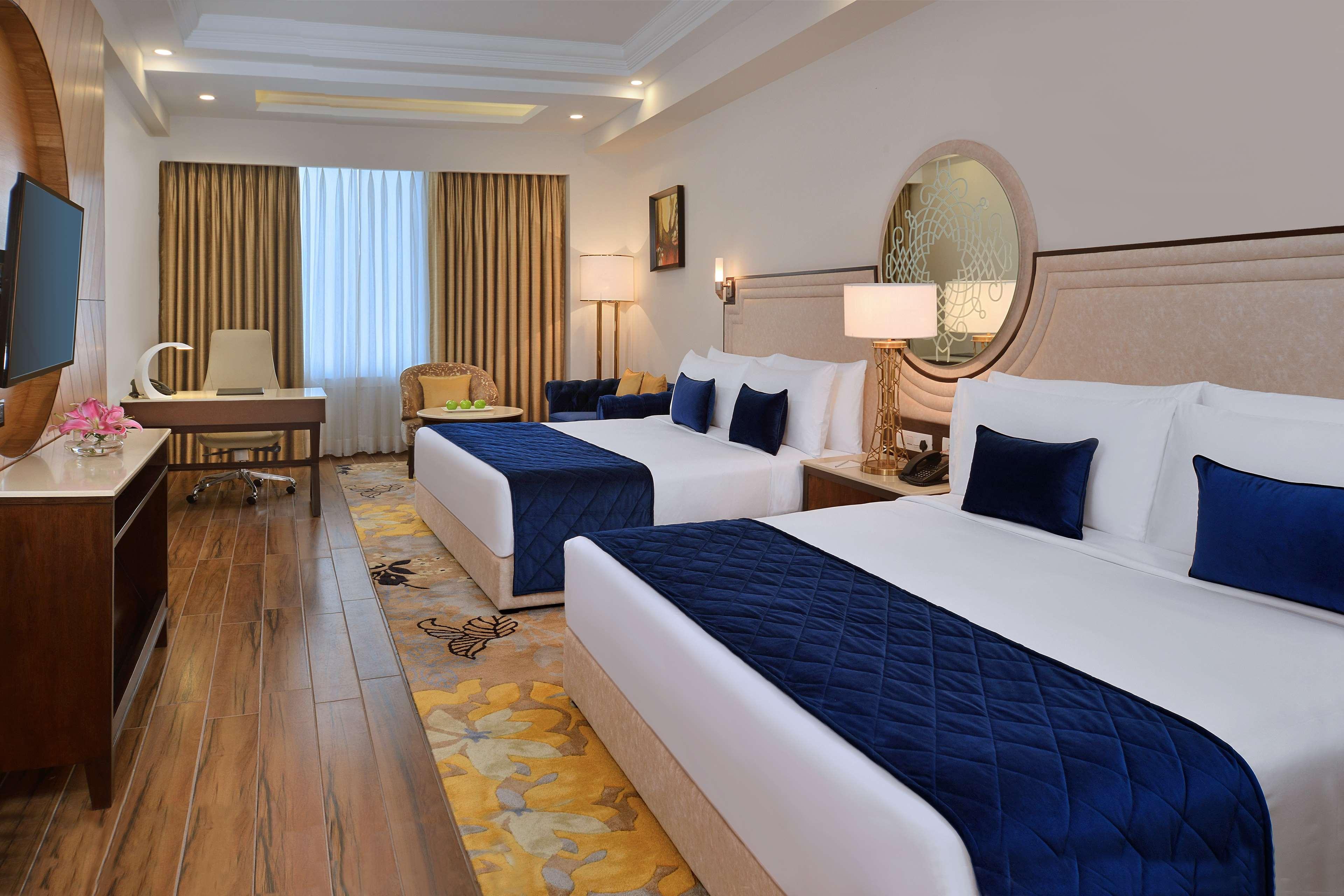 Radisson Chandigarh Zirakpur Eksteriør bilde Deluxe Room